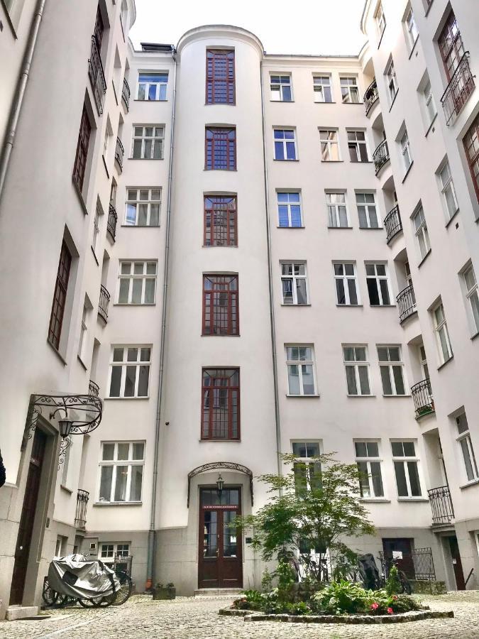 Apartament Bezagenta Wilcza8 Minimalist Location Warszawa